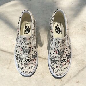 Men’s Vans ‘Off The Wall’ Series. Slip-on Sneaker. Brand New! Size 5.5